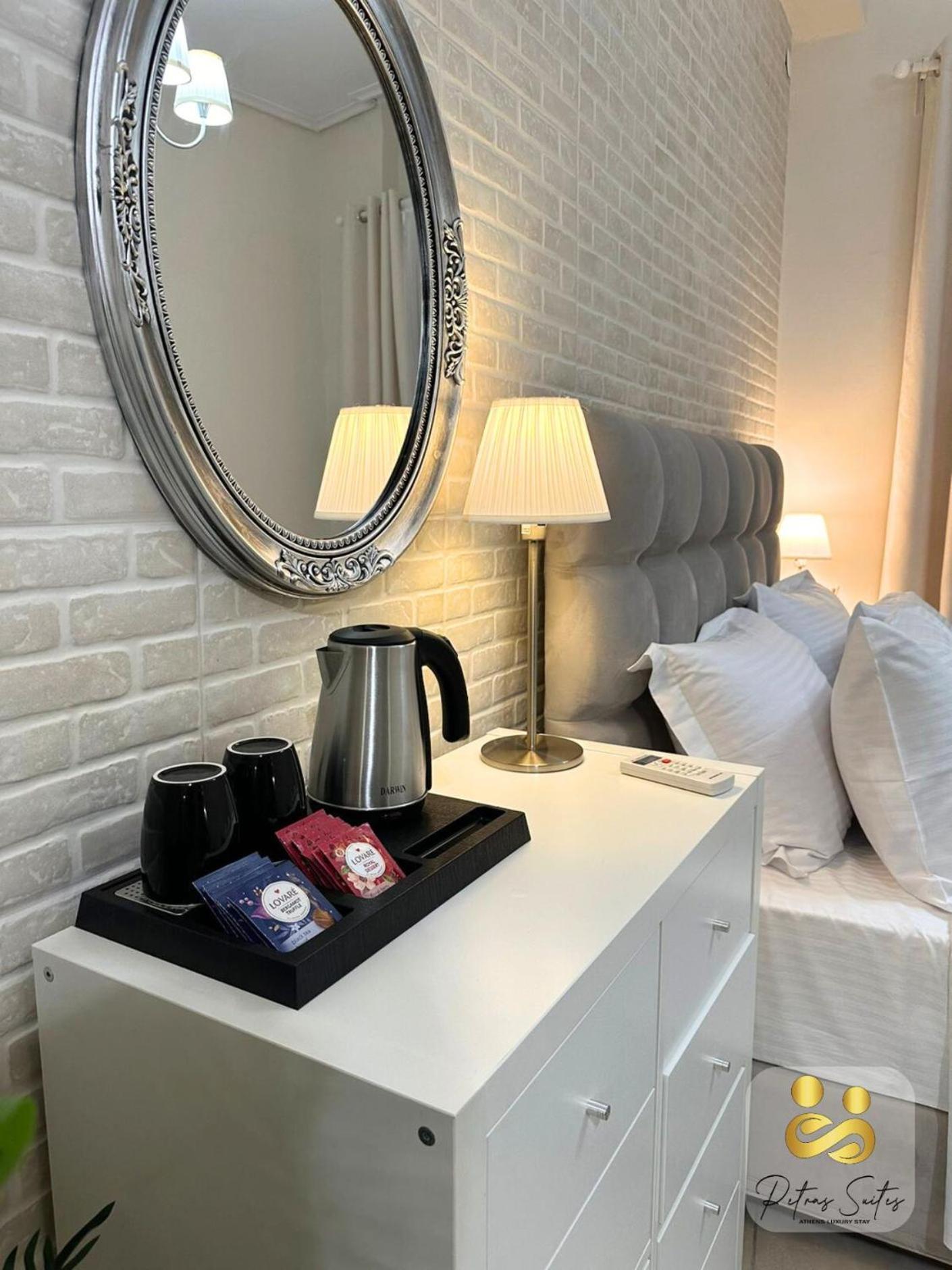 Petras Luxury Suites Atenas Exterior foto
